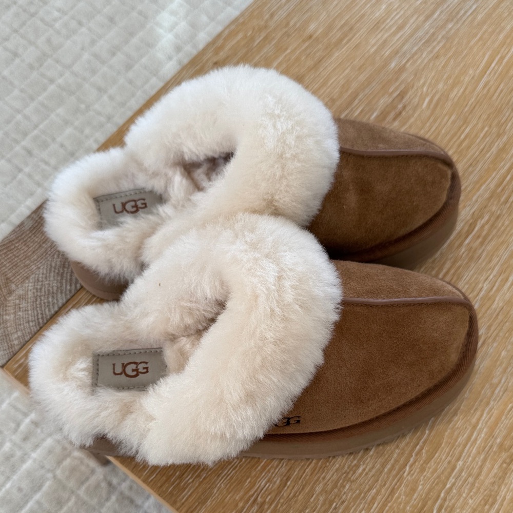UGG Tan and Cream Shearling Disquette Chestnut Slippers